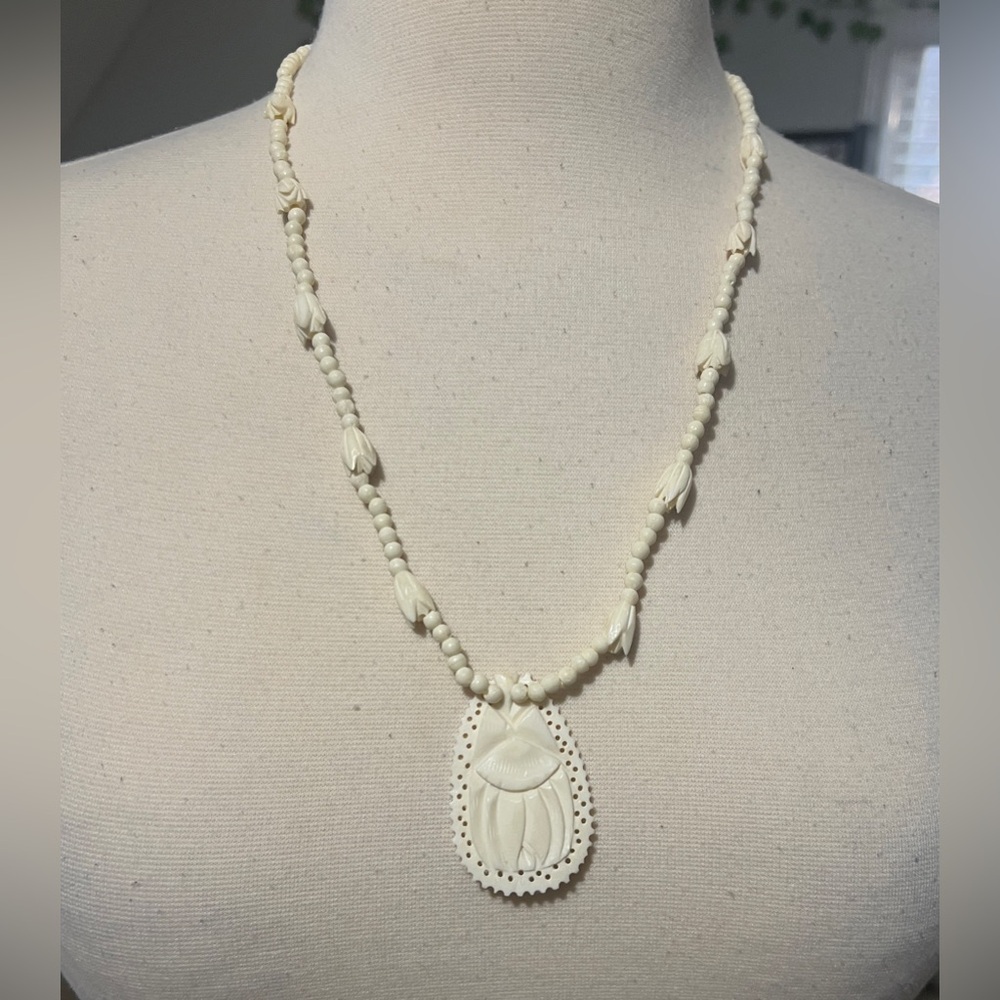 Vintage Carved Bone Flower Statement Necklace